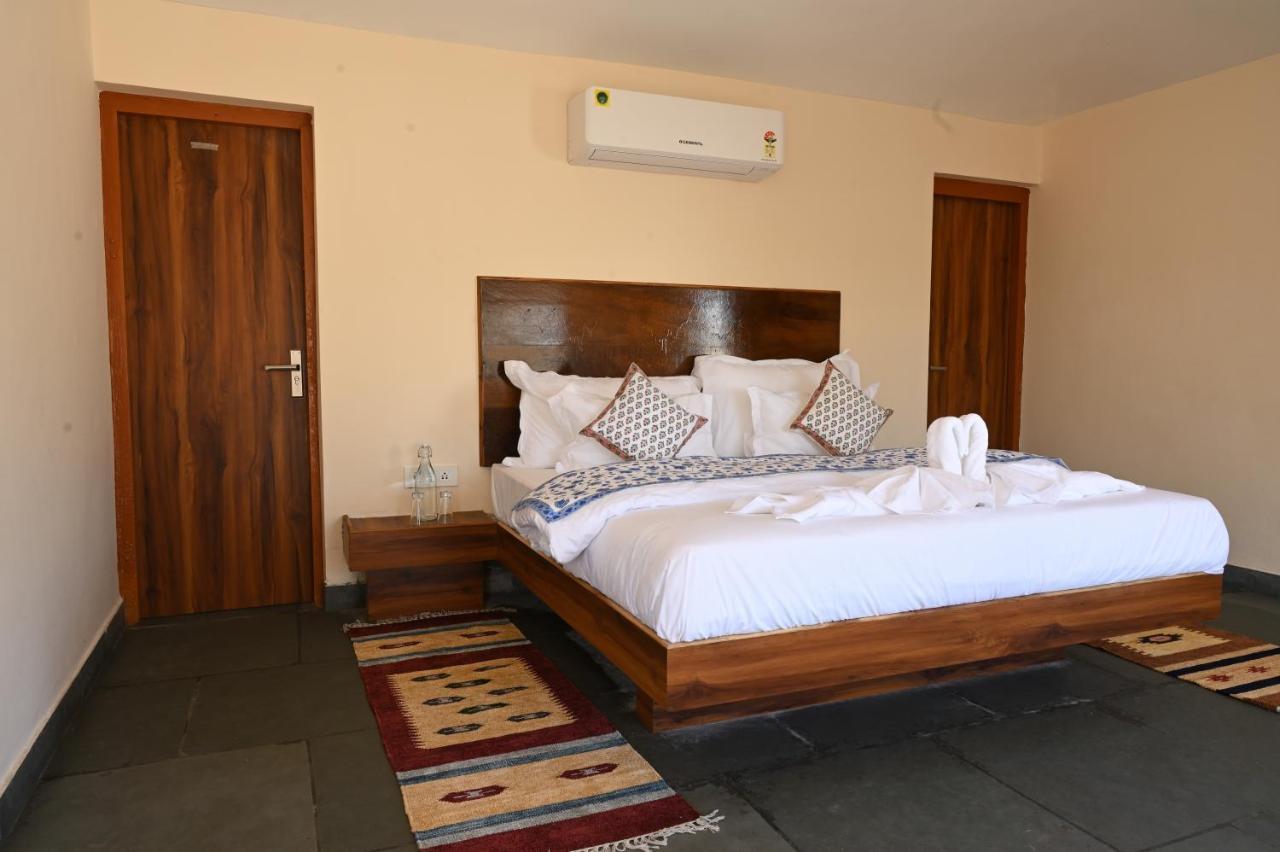 Clarks Safari Jawai Hotel Jawai Bandh Екстериор снимка